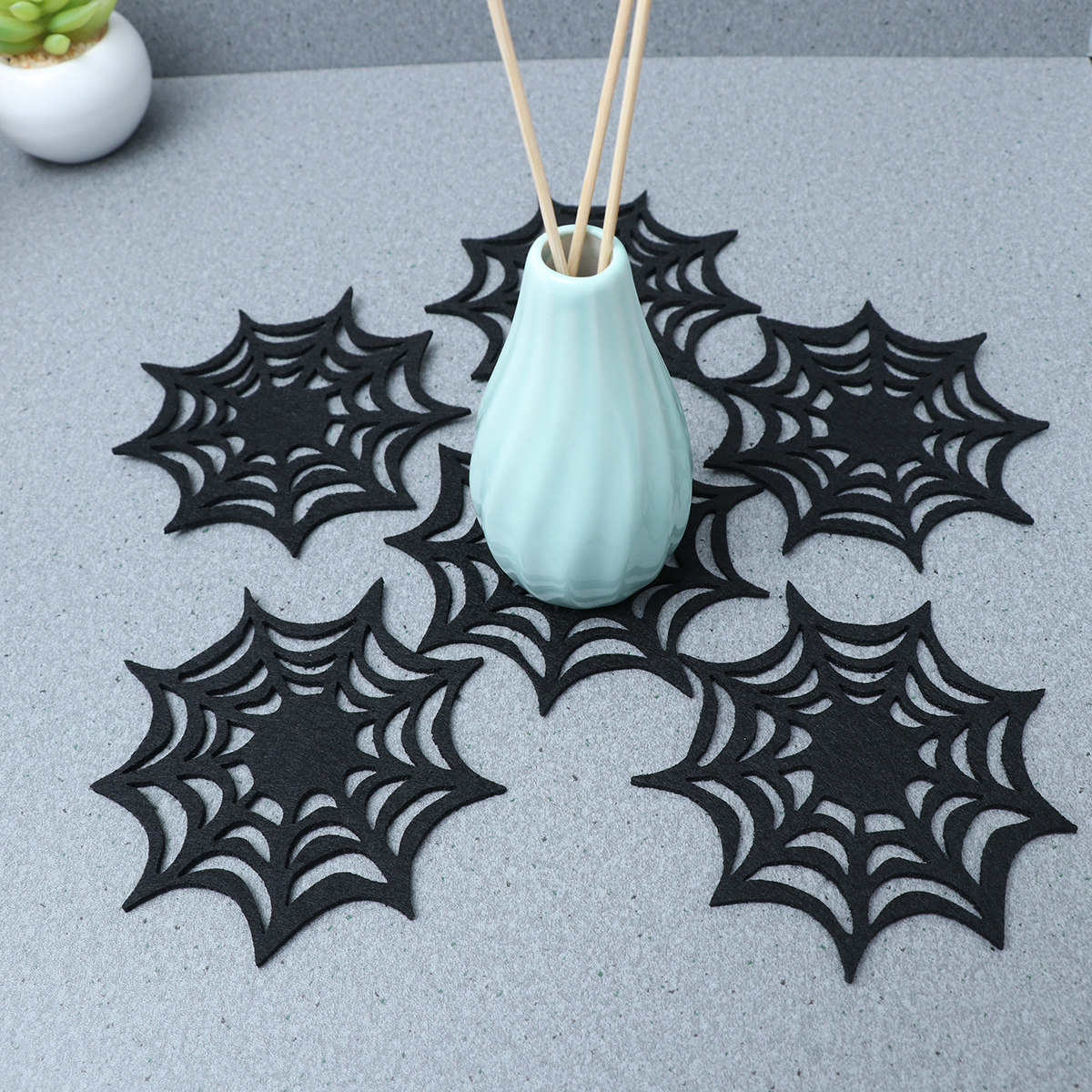 할로윈 테이블 코스터 및 테이블 매트 세트 (2개, 4 - Spider Web Halloween Decoration 리뷰 및 가격